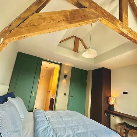 Rembrandt & Vermeer B&B