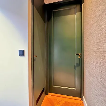 Rembrandt & Vermeer Bed & Breakfast 3*