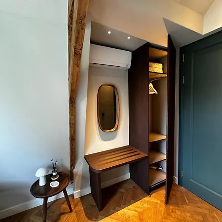 Rembrandt & Vermeer Bed & Breakfast 3*